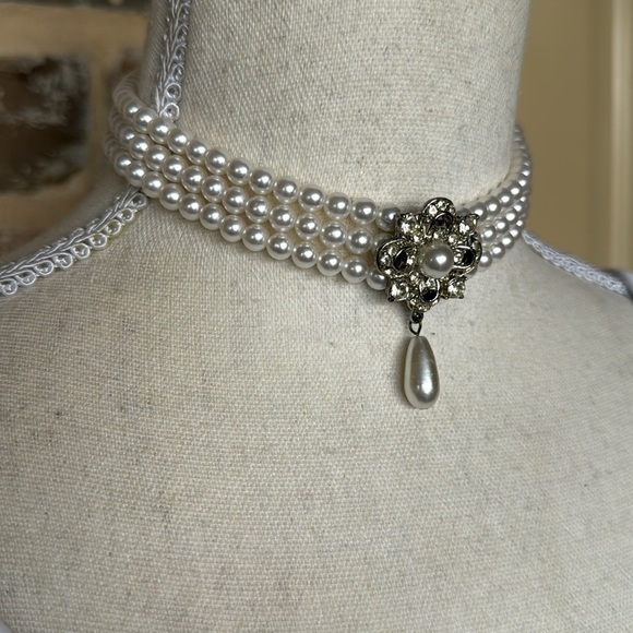 Vintage Hollywood Regency 50s Rhinestone & Pearl Choker Necklace Earrings Set - Picture 8 of 12